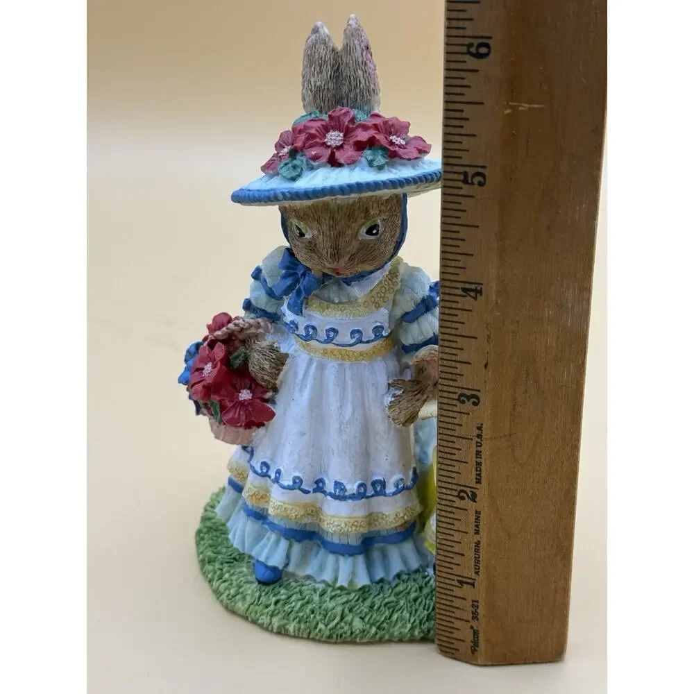 1995 Mama Jumper With Hyena Rabbit Figurine VA35 Easter Spring Bunny Resin